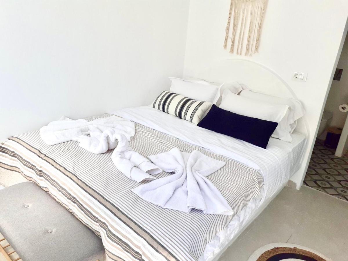 Oldtown Suites Fira ภายนอก รูปภาพ