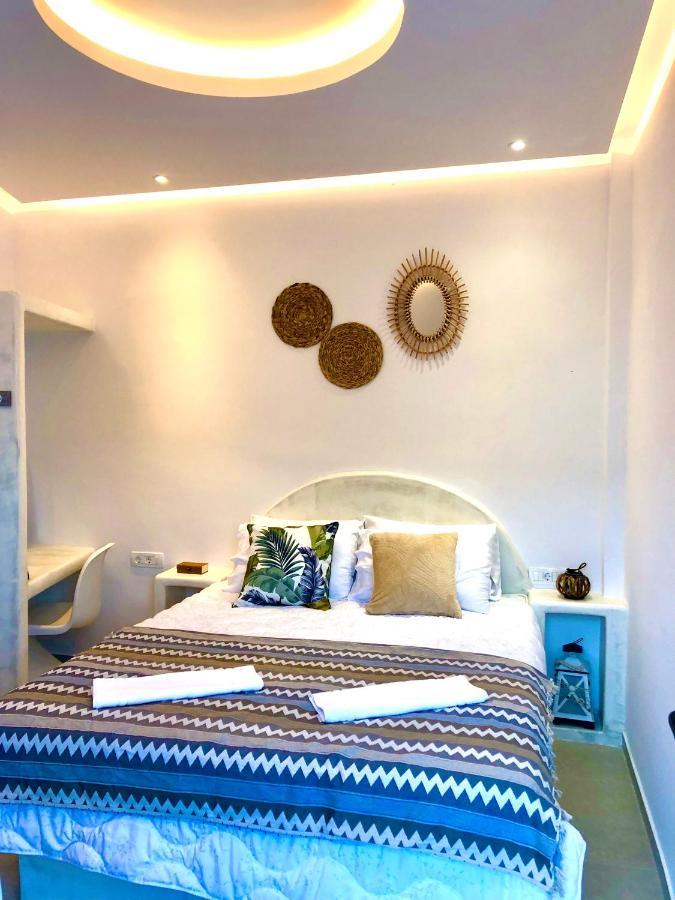 Oldtown Suites Fira ภายนอก รูปภาพ