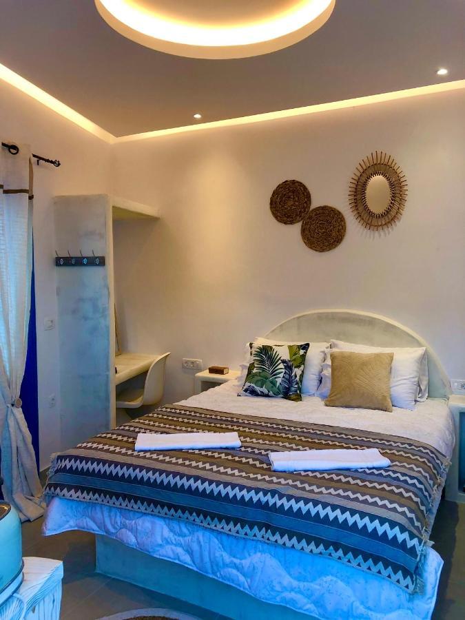 Oldtown Suites Fira ภายนอก รูปภาพ