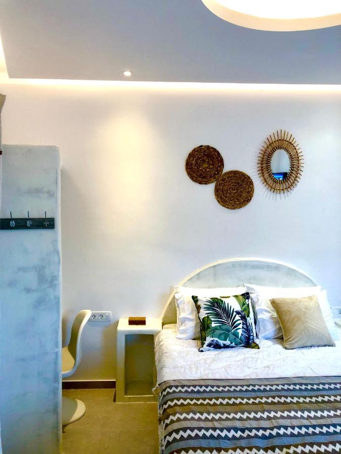 Oldtown Suites Fira ภายนอก รูปภาพ