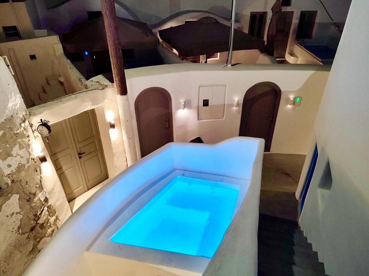 Oldtown Suites Fira ภายนอก รูปภาพ