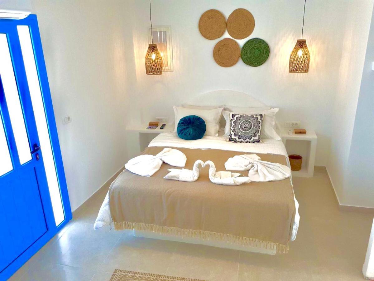 Oldtown Suites Fira ภายนอก รูปภาพ