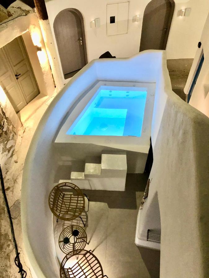 Oldtown Suites Fira ภายนอก รูปภาพ