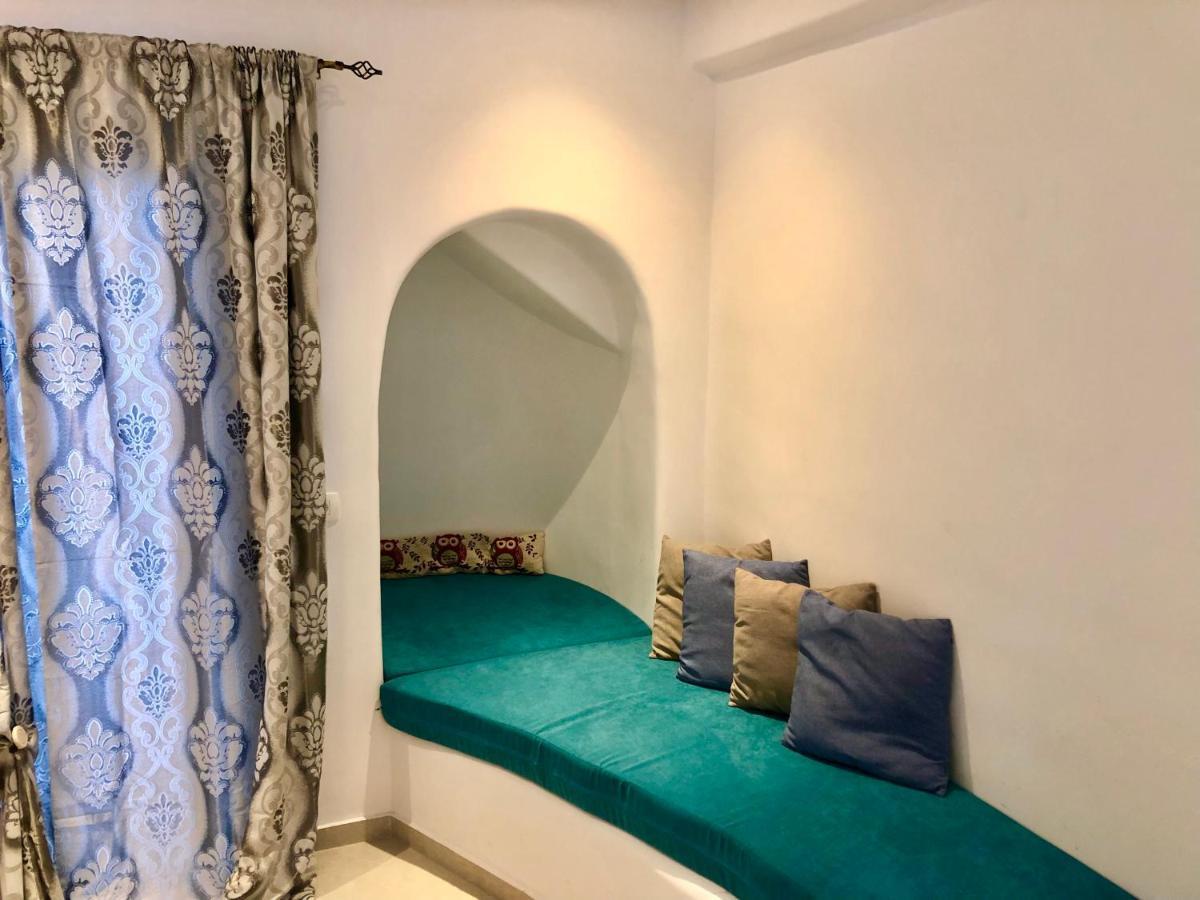 Oldtown Suites Fira ภายนอก รูปภาพ